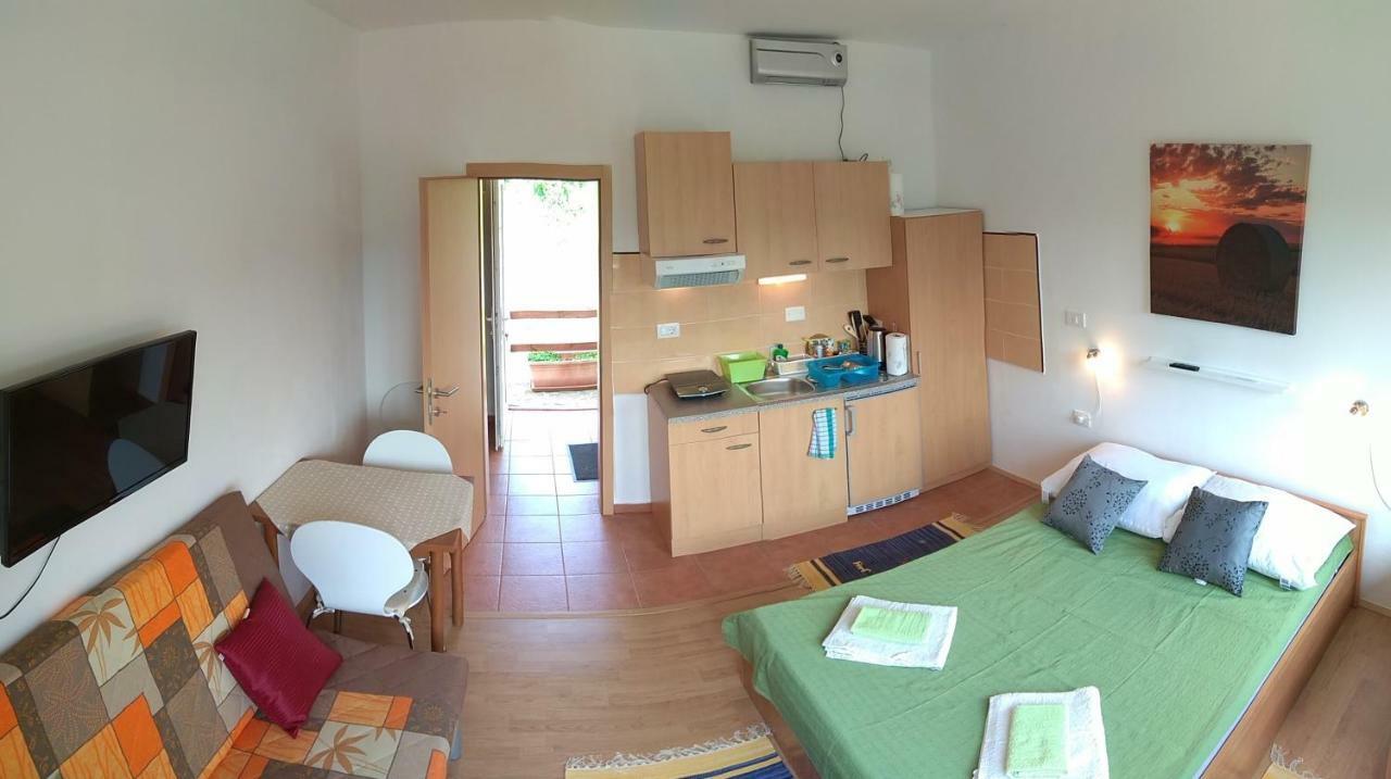 Apartmaji Suhorje Екстериор снимка
