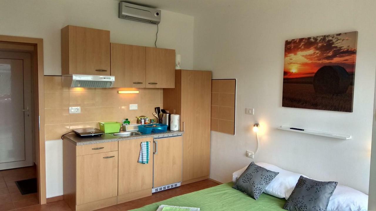 Apartmaji Suhorje Екстериор снимка